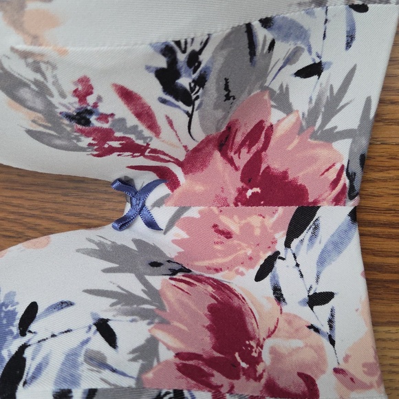 Cacique Lightly Lined T-Shirt No Wire Bra Bundle/ 38DDD - Picture 3 of 13